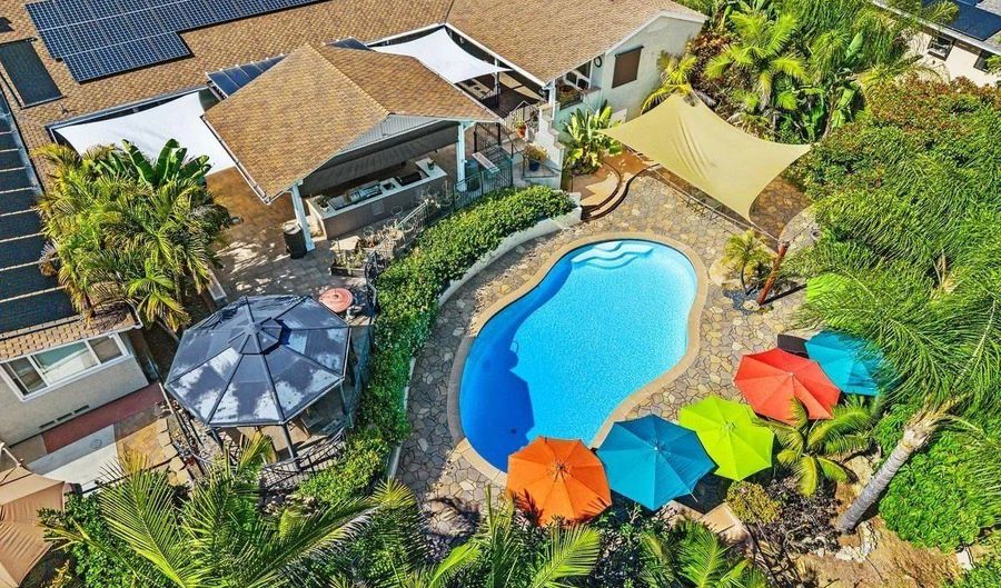 9865 Edgelake Dr, La Mesa, CA 91941 - 5 Beds, 5 Bath
