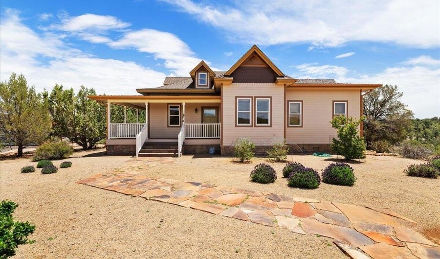 4255 Macando Trail Rd, Chino Valley, AZ 86323 - 3 Beds, 3 Bath