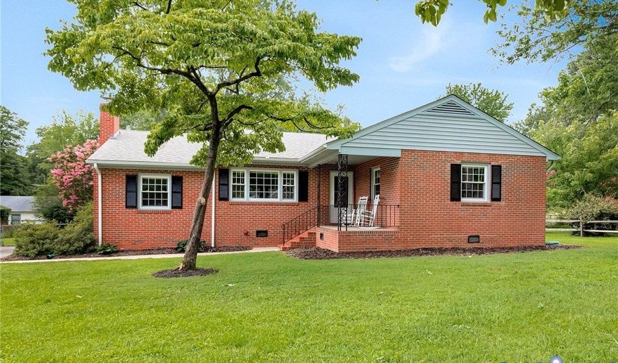 12352 Lees Ln, Ashland, VA 23005 - 3 Beds, 2 Bath
