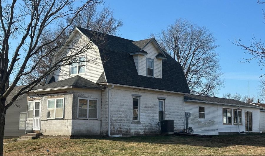 2618 P St, Auburn, NE 68305 - 4 Beds, null Bath