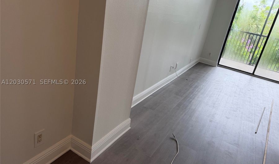 3301 N Country Club Dr 407, Aventura, FL 33180 - 2 Beds, 2 Bath