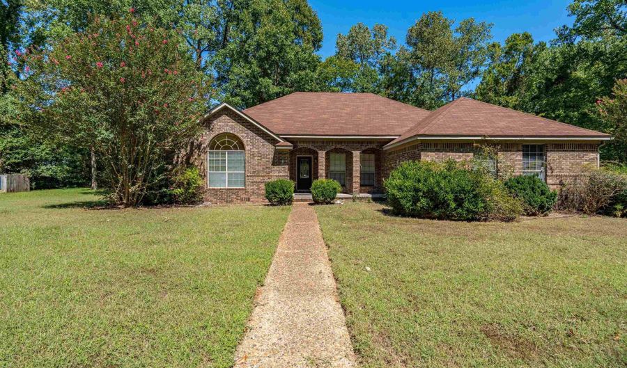 2204 Northridge Dr, Arkadelphia, AR 71923 - 4 Beds, 3 Bath