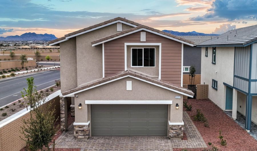 505 GOLDEN CARDINAL Ave, Henderson, NV 89011 - 4 Beds, 3 Bath