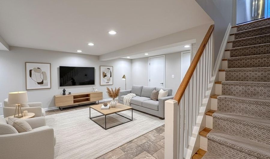 226 GUTHRIE Ave, Alexandria, VA 22305 - 3 Beds, 2 Bath