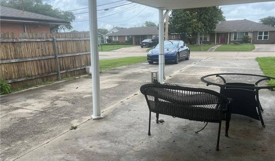 113 Upsilon St, Belle Chasse, LA 70037 - 3 Beds, 3 Bath