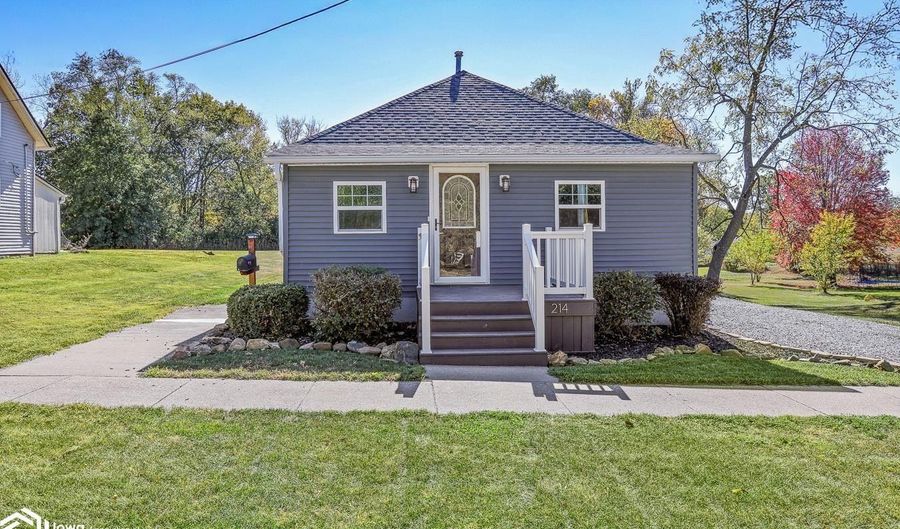 214 6Th Ave E, Albia, IA 52531 - 2 Beds, 1 Bath