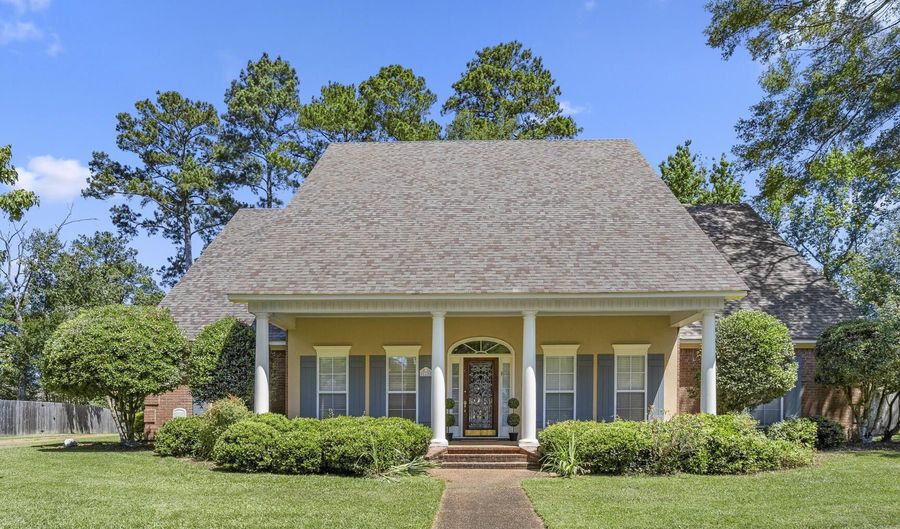 525 Ridge Cir, Brandon, MS 39047 - 5 Beds, 4 Bath