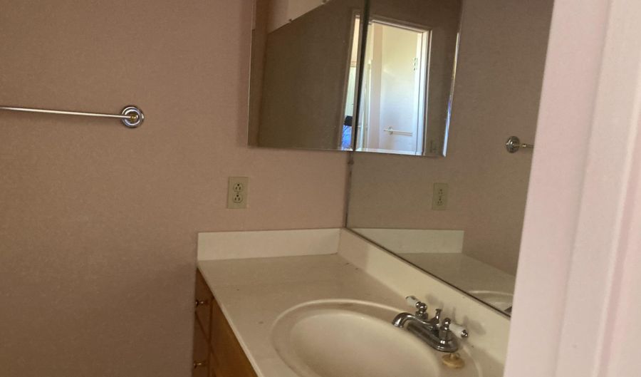 1245 N THOMPSON Ave, Ajo, AZ 85321 - 2 Beds, 2 Bath