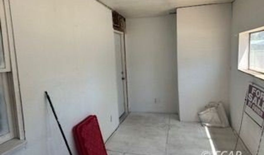 853 Wilson Ave, Elko, NV 89801 - 2 Beds, 1 Bath