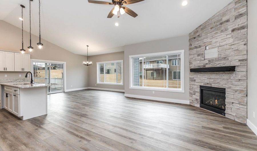 2249 Antler Rdg, Asbury, IA 52002 - 5 Beds, 3 Bath