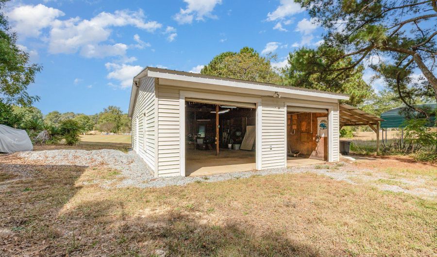 4474 Autryville Rd, Autryville, NC 28318 - 2 Beds, 1 Bath