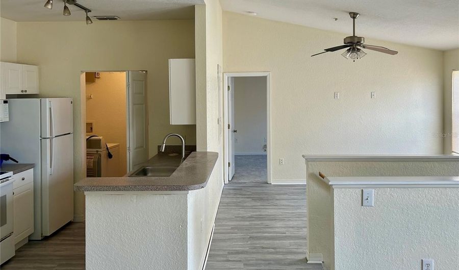 842 GRAND REGENCY Pt 204, Altamonte Springs, FL 32714 - 3 Beds, 2 Bath