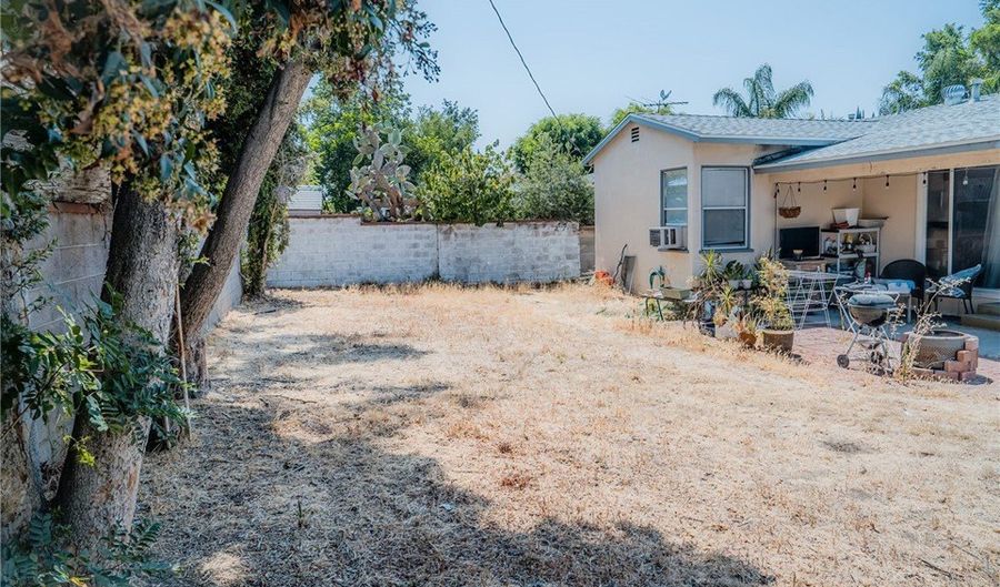 9168 Patrick Ave, Arleta, CA 91331 - 3 Beds, 2 Bath