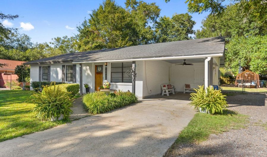 14404 Flicker Dr, Biloxi, MS 39532 - 3 Beds, 2 Bath