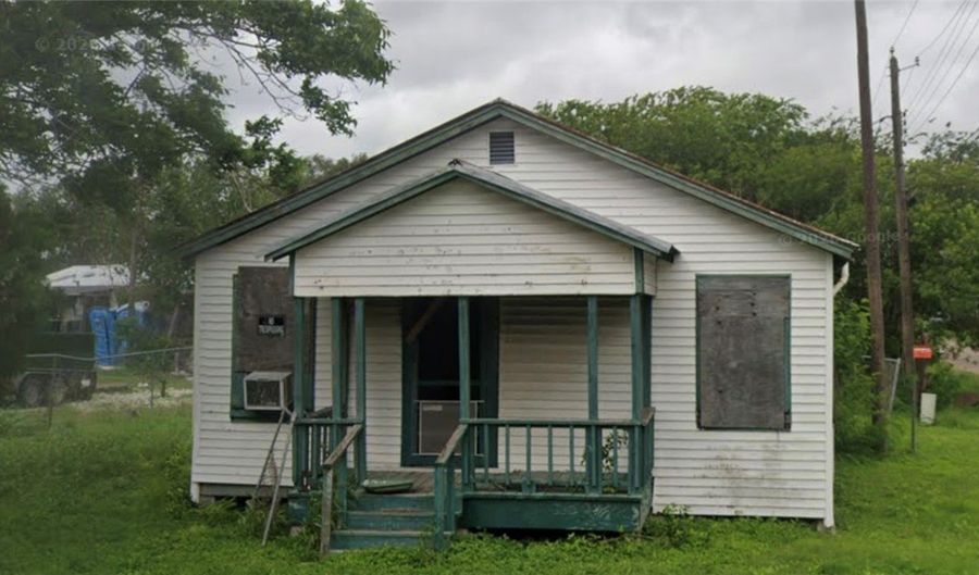 207 San Diego, Agua Dulce, TX 78330 - 2 Beds, 1 Bath