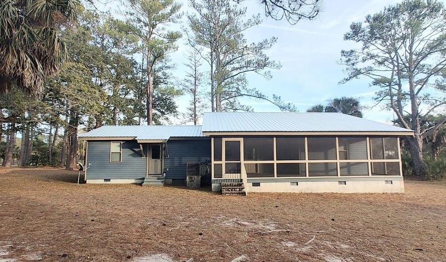 11 Sea Breeze Way, Beaufort, SC 29907 - 4 Beds, 2 Bath