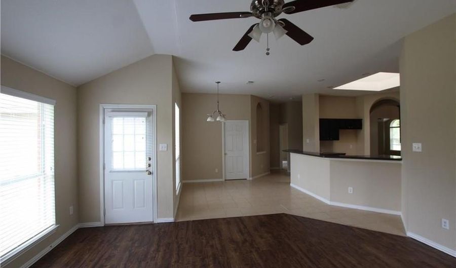 1707 Barton Springs Ct, Allen, TX 75002 - 3 Beds, 2 Bath