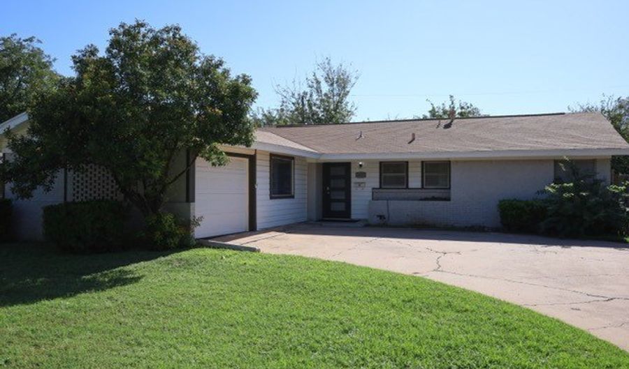 2417 Sylvan Dr, Abilene, TX 79605 - 3 Beds, 2 Bath