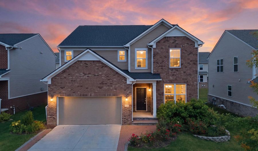 552 Wishing Tree Ln, Ann Arbor, MI 48108 - 4 Beds, 3 Bath
