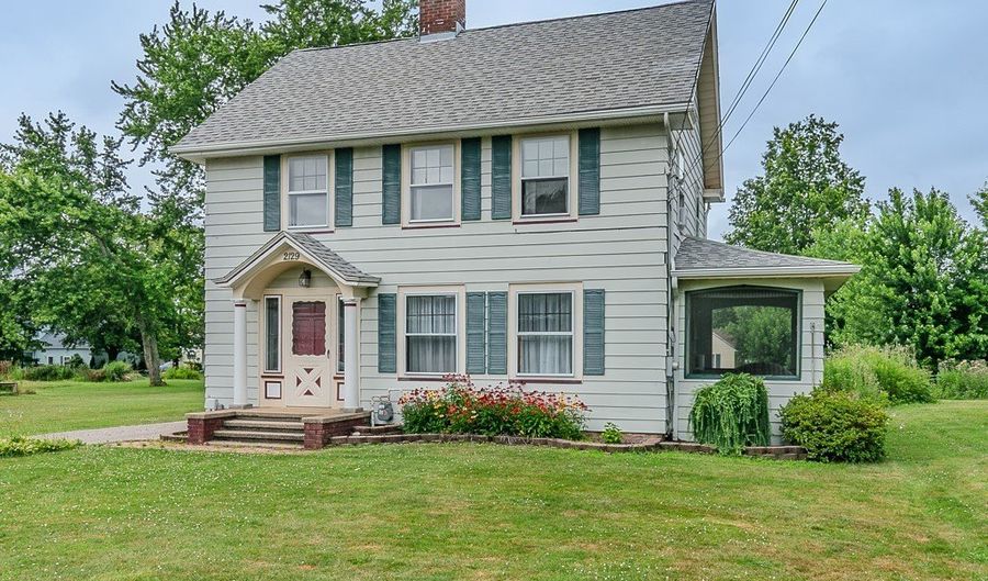 2129 E 41st St, Ashtabula, OH 44004 - 3 Beds, 1 Bath