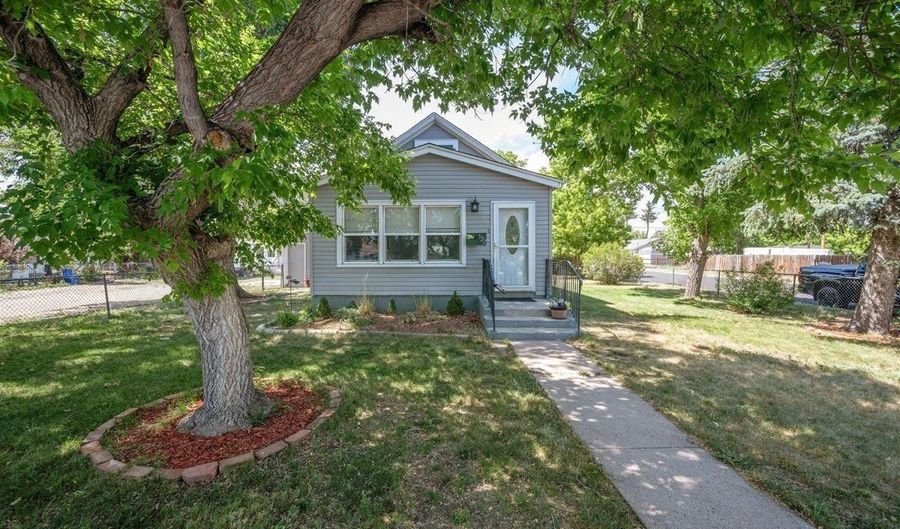 522 E 2ND St, Cheyenne, WY 82007 - 2 Beds, 1 Bath
