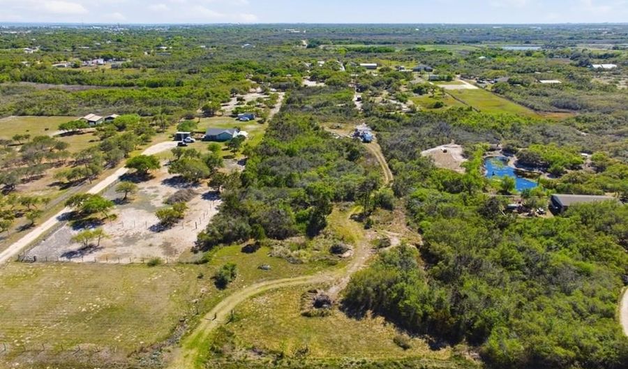 811 W Moore, Aransas Pass, TX 78336 - 0 Beds, 0 Bath