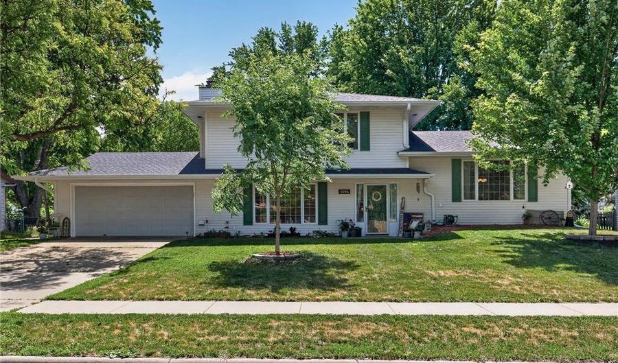 1094 Lowell Dr, Apple Valley, MN 55124 - 3 Beds, 2 Bath