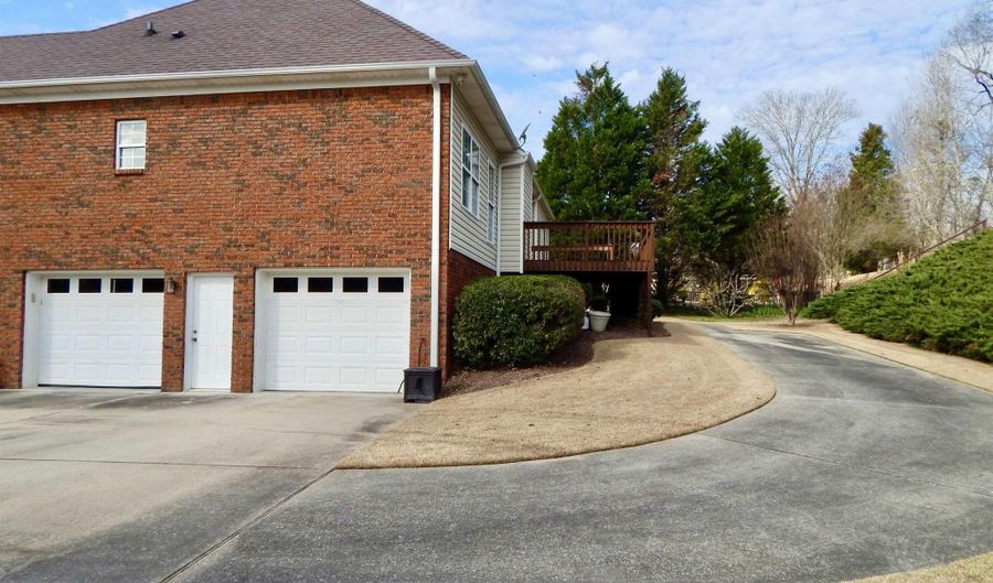 1028 KENSINGTON Way, Moody, AL 35004 - 3 Beds, 2 Bath