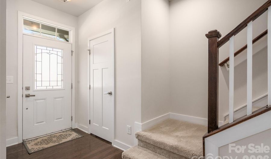 2025 Birchside Dr, Charlotte, NC 28205 - 3 Beds, 3 Bath