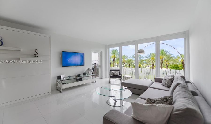 10275 Collins Ave 326, Bal Harbour, FL 33154 - 1 Beds, 2 Bath