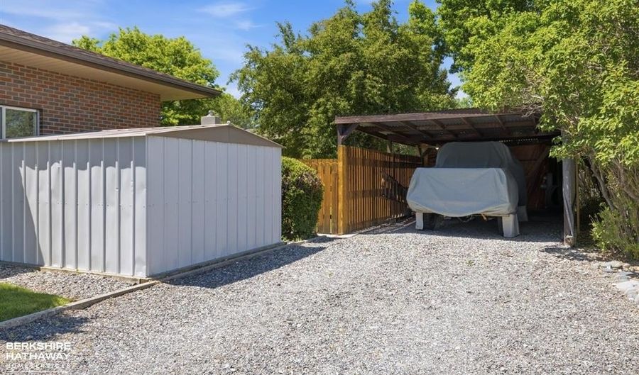 1807 11th St, Cody, WY 82414 - 3 Beds, 3 Bath