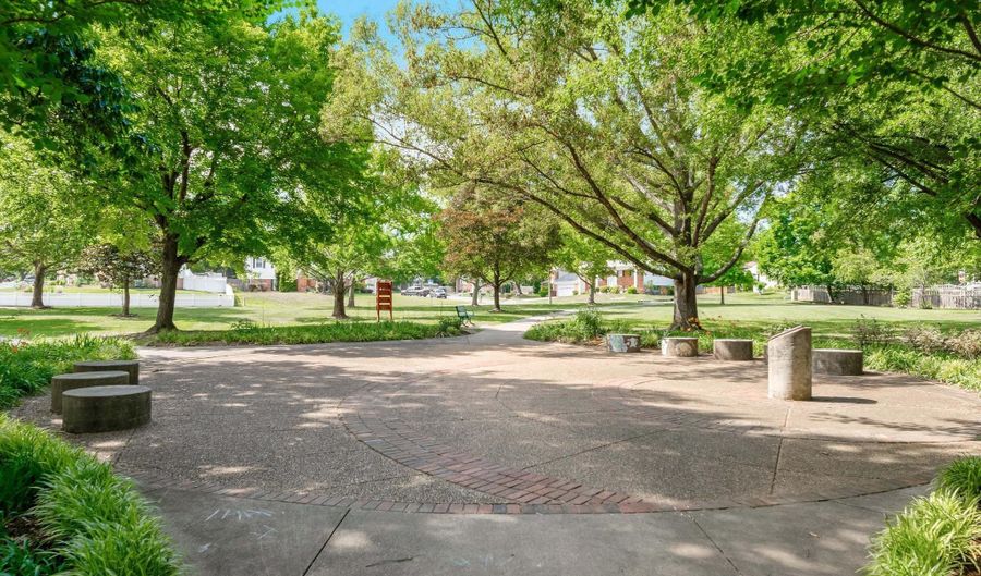 7810 HAYFIELD Rd, Alexandria, VA 22315 - 5 Beds, 4 Bath