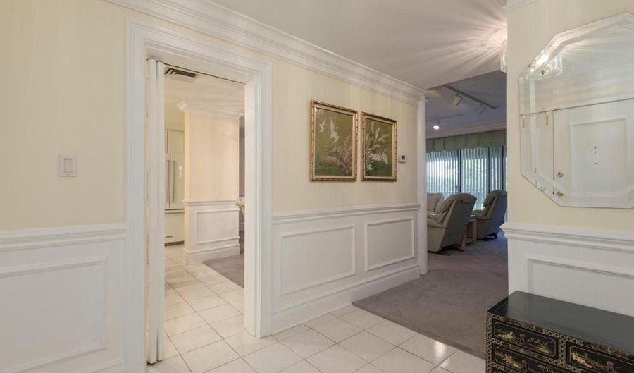 614- UNIT LOVEVILLE Rd #E1F, Hockessin, DE 19707 - 2 Beds, 2 Bath