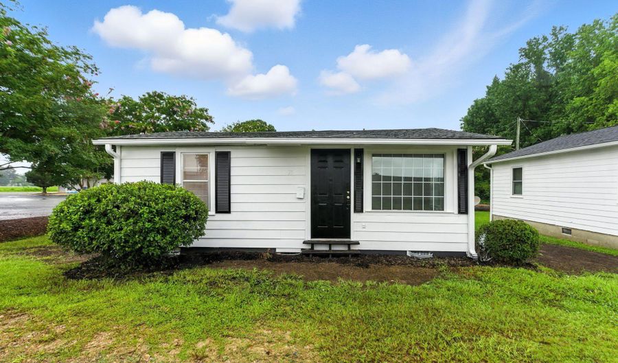 35 James St, Angier, NC 27501 - 2 Beds, 1 Bath