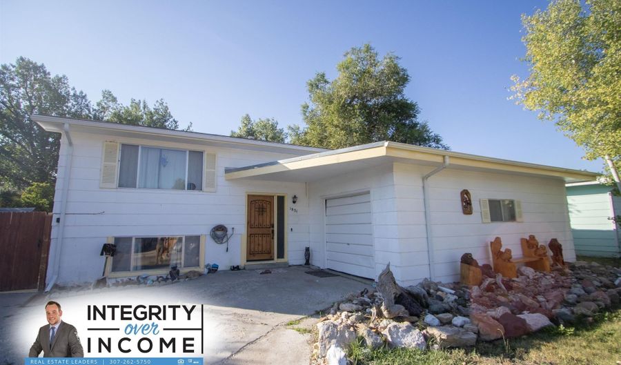 1831 Glendale Ave, Casper, WY 82601 - 4 Beds, 2 Bath