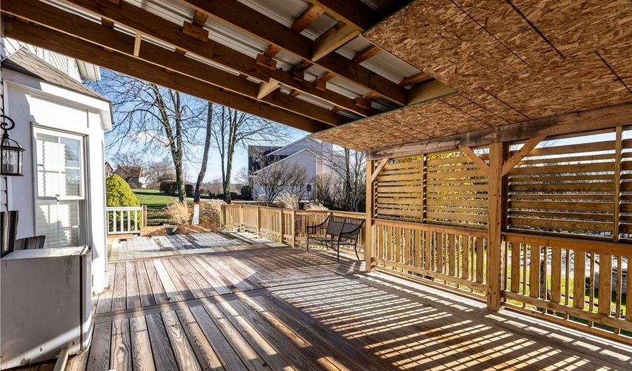 700 Montclair, Allegheny Twp., PA 15068 - 4 Beds, 4 Bath