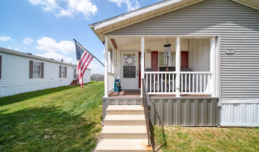 310 Grand River Dr, Adrian, MI 49221 - 3 Beds, 2 Bath