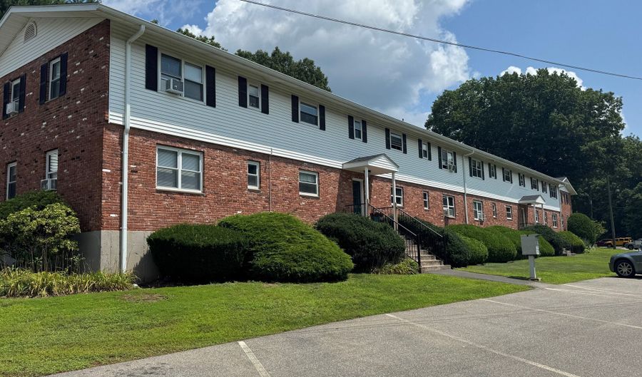 502 Oak Ave 17, Cheshire, CT 06410 - 2 Beds, 1 Bath