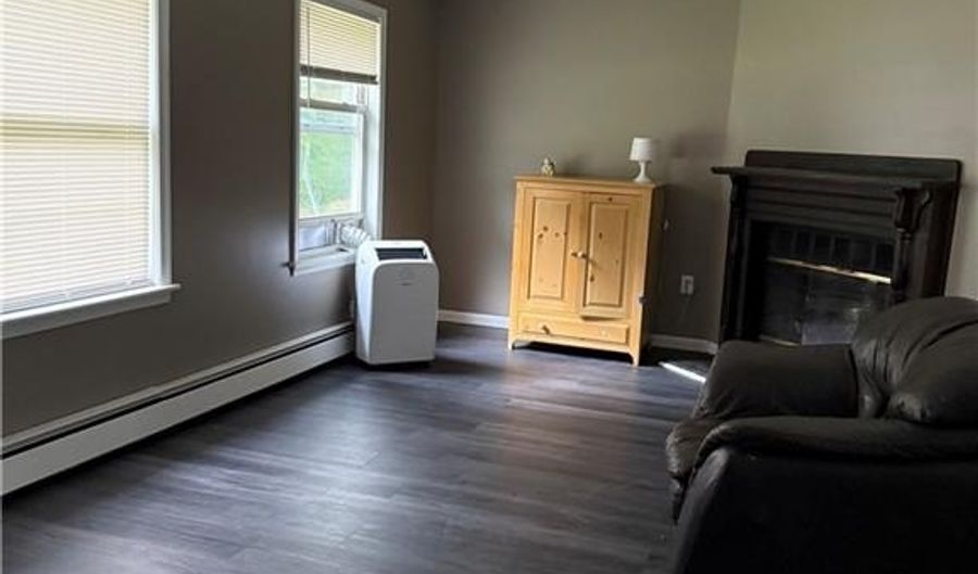 83 Long Hwy, Little Compton, RI 02837 - 2 Beds, 1 Bath