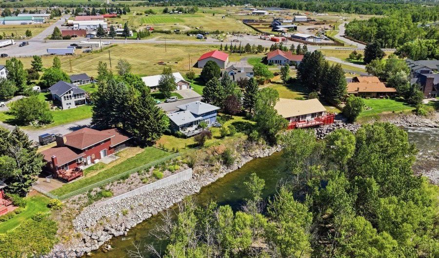 103 E Boulder Ct, Big Timber, MT 59011 - 3 Beds, 3 Bath