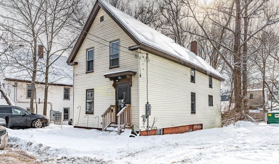 106 Parker St, Bangor, ME 04401 - 3 Beds, 1 Bath