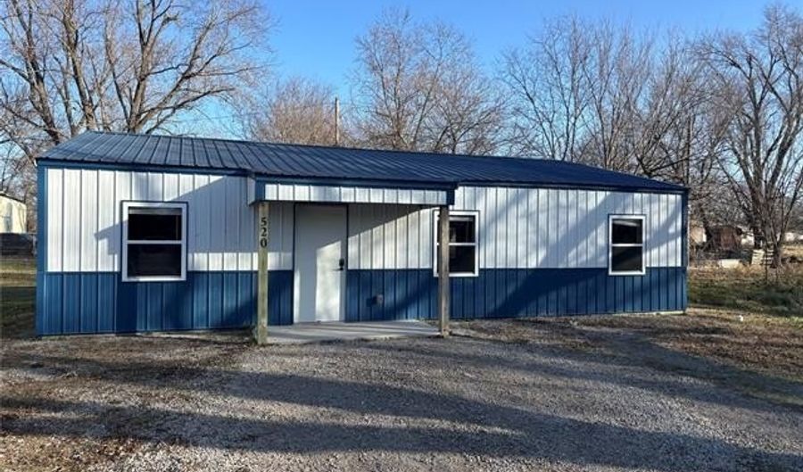 520 SW 2nd St, Adair, OK 74330 - 3 Beds, 2 Bath