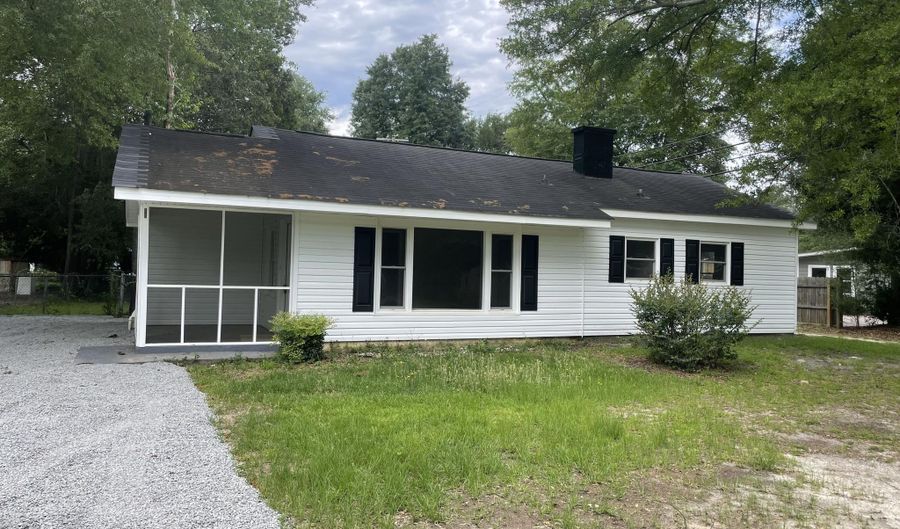 119 Smallridge St, Aiken, SC 29801 - 3 Beds, 1 Bath