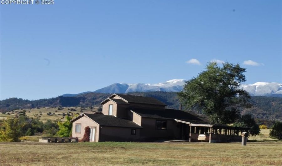 8419 3R Rd, Beulah, CO 81023 - 3 Beds, 3 Bath