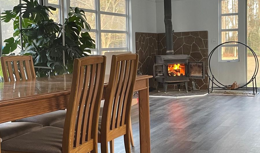 238 MOOSE LODGE Rd, Camden Wyoming, DE 19934 - 5 Beds, 5 Bath