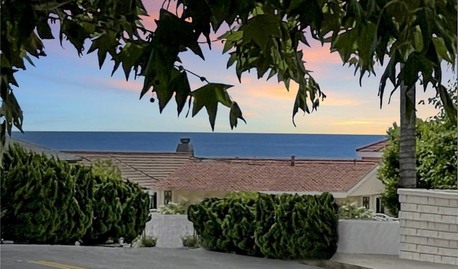2934 Camino Capistrano 2A, San Clemente, CA 92672 - 2 Beds, 2 Bath
