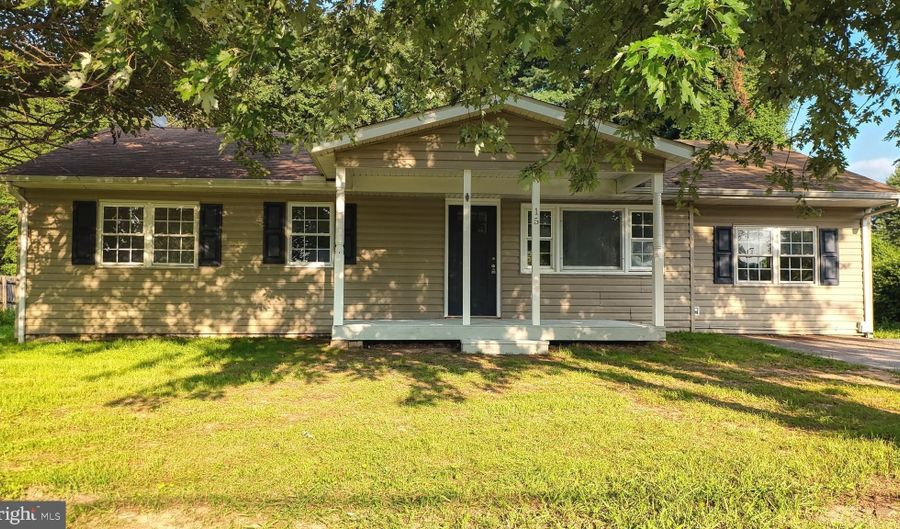 15 WESLEY St, Camden, DE 19934 - 4 Beds, 2 Bath