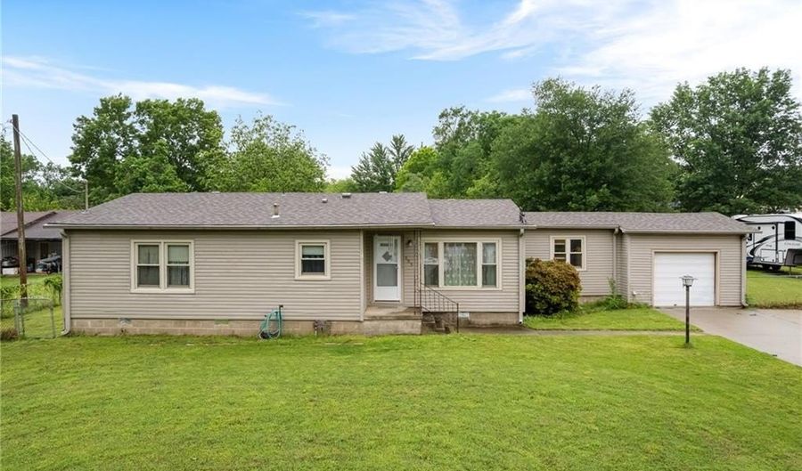 605 6Th St, Barling, AR 72923 - 3 Beds, 2 Bath