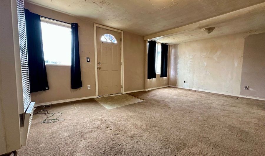 1208 E 6th St, Anaconda, MT 59711 - 1 Beds, 2 Bath