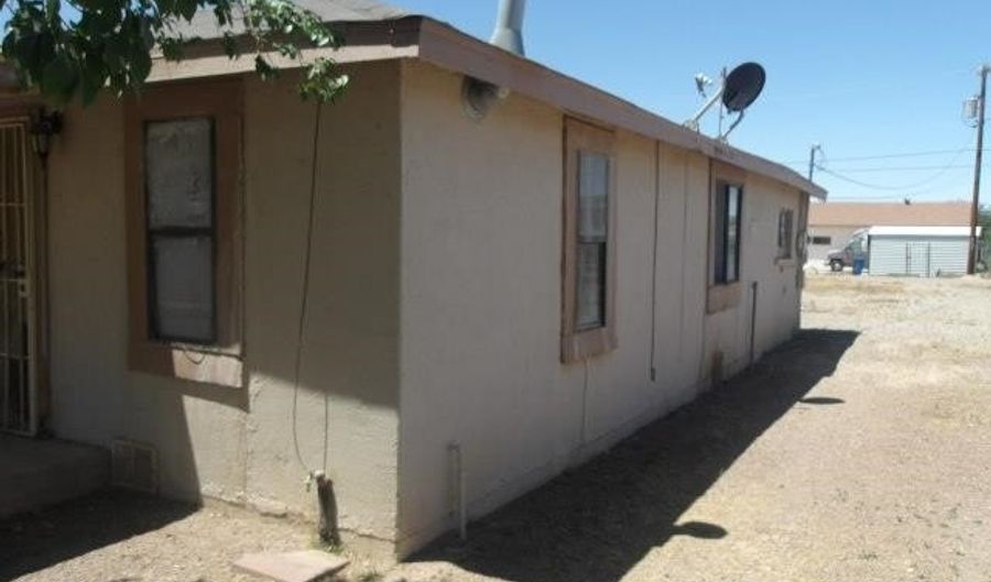 319 Virginia Ave, Alamogordo, NM 99345 - 2 Beds, 1 Bath